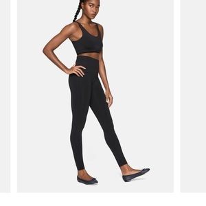 Great condition, high quality black legging